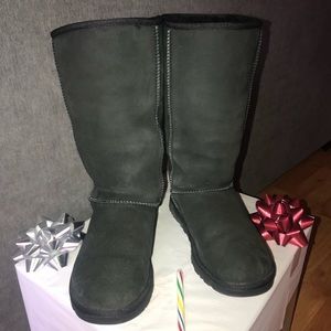 UGG classic tall black boots size 7